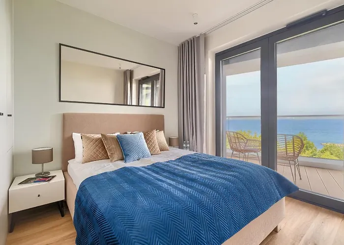 아파트 Nautic Park 달로브코